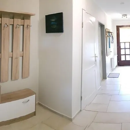 Haus Christine شقة